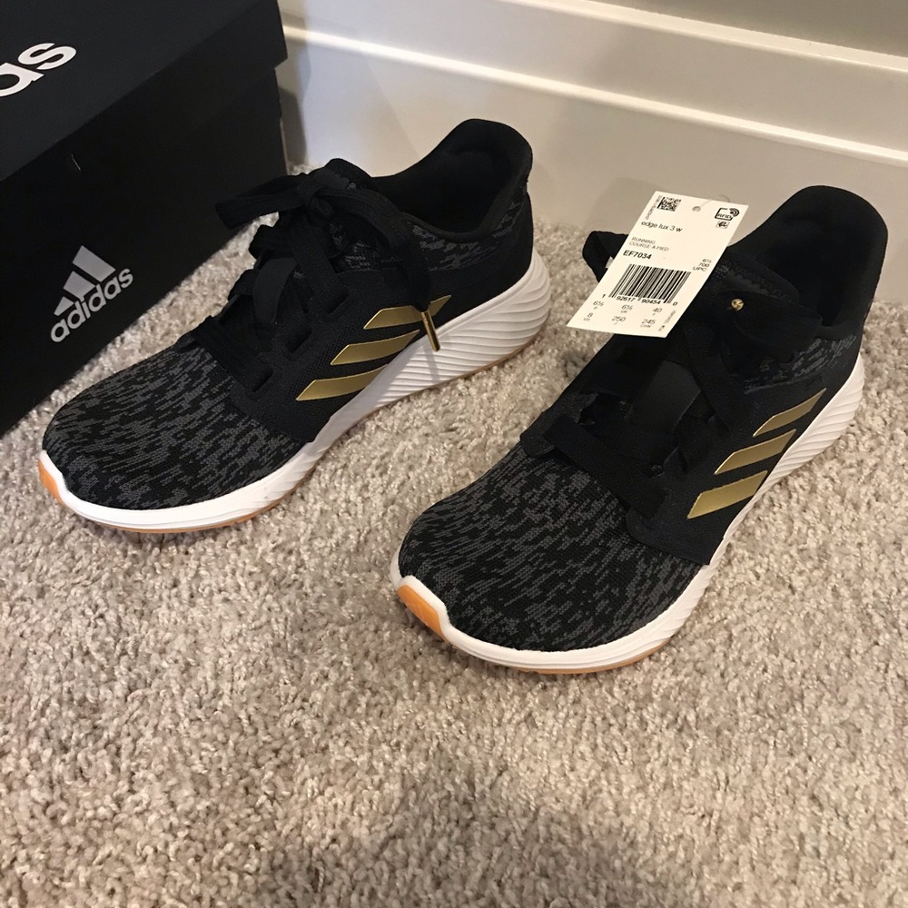 Brand New Adidas Edge Lux 3 Sneaker (Size 7.5/8)